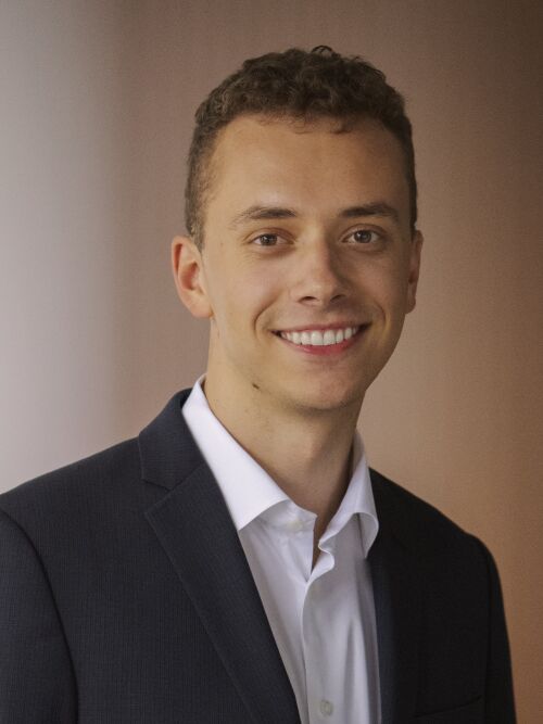 Associate Connect Jamie Bennett — Clayton Dubilier & Rice, LLC | Building Businesses ...