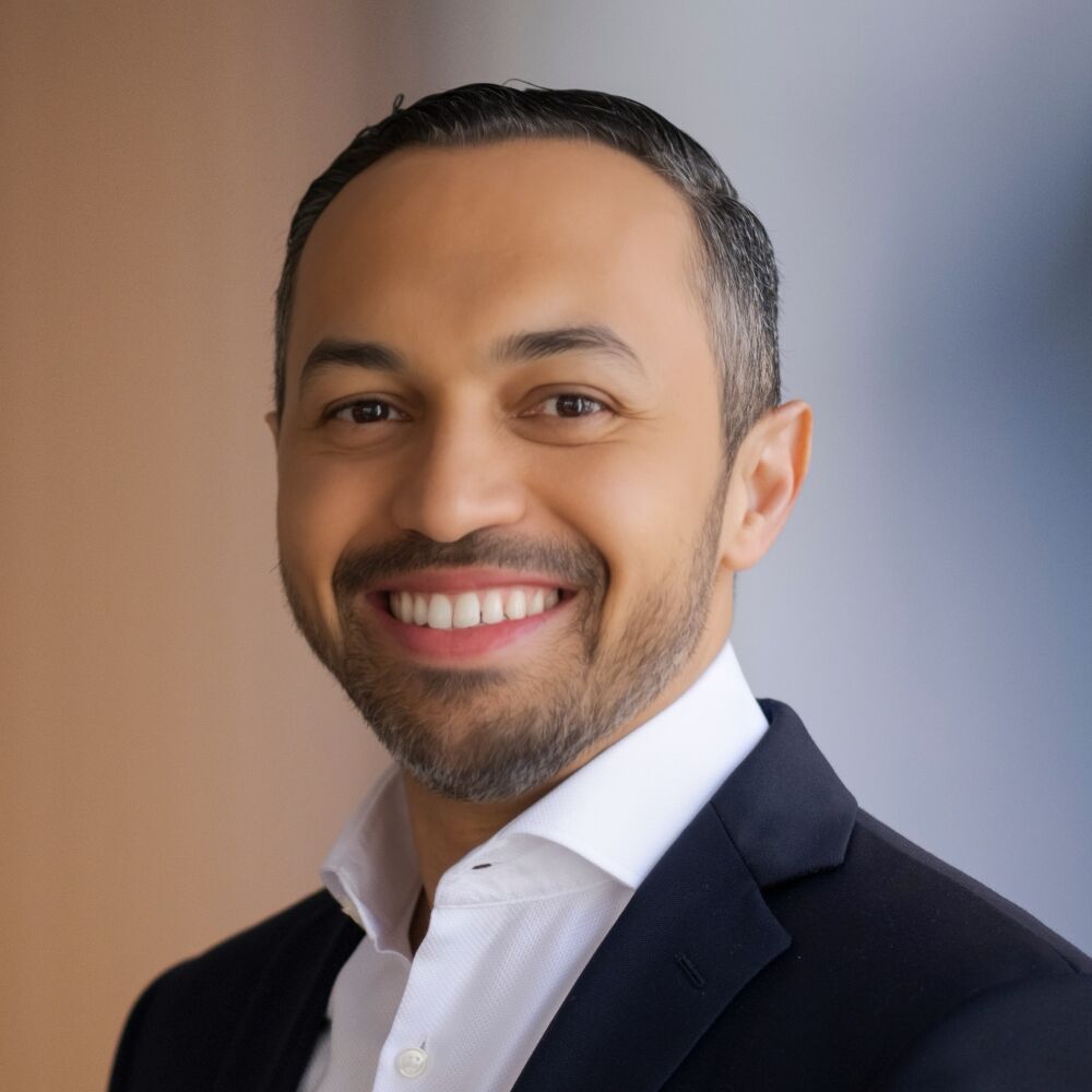 Allan Alves Headshot